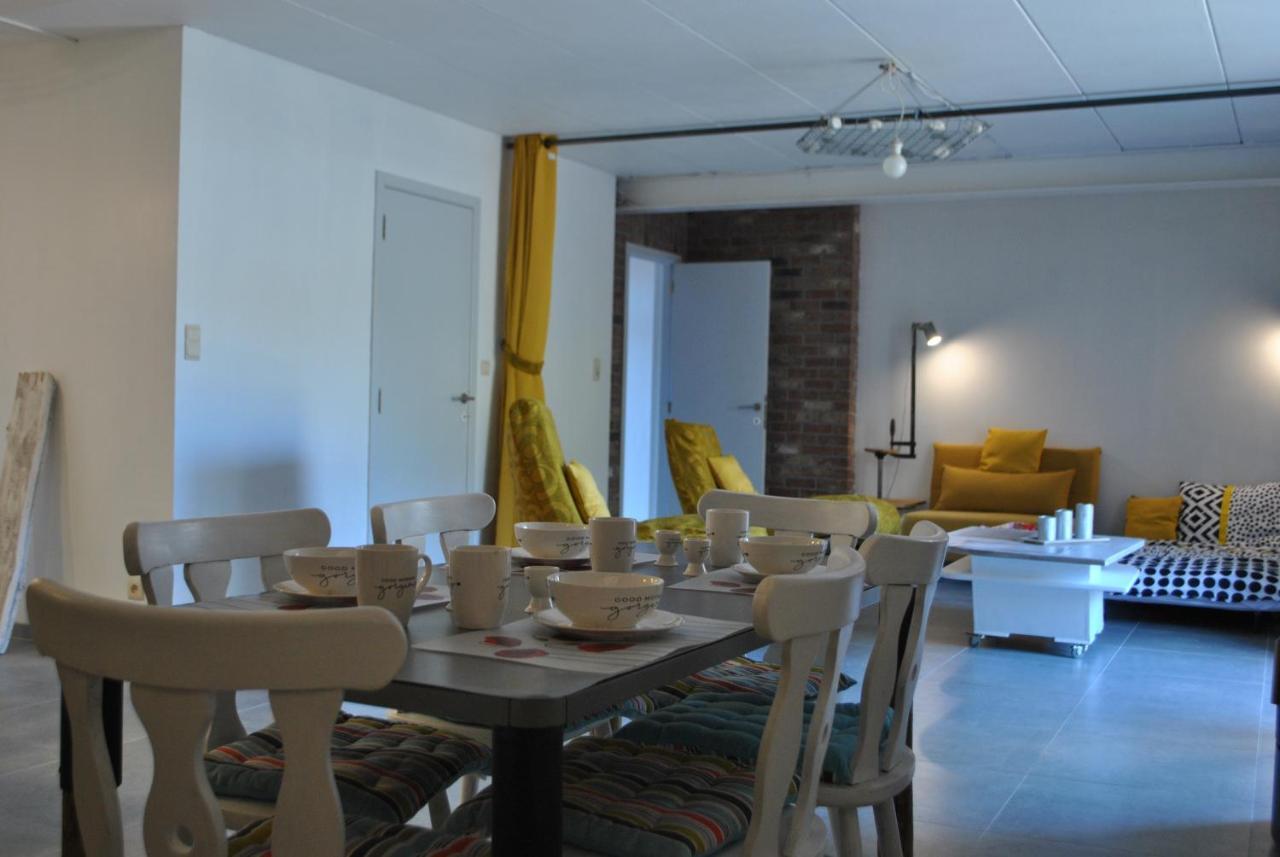 Le Gite Du Loup Villa Couvin Exterior foto